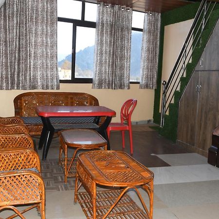 ADB Rooms Hotel Mountain View&Rooftop Restaurant Pithorāgarh Buitenkant foto