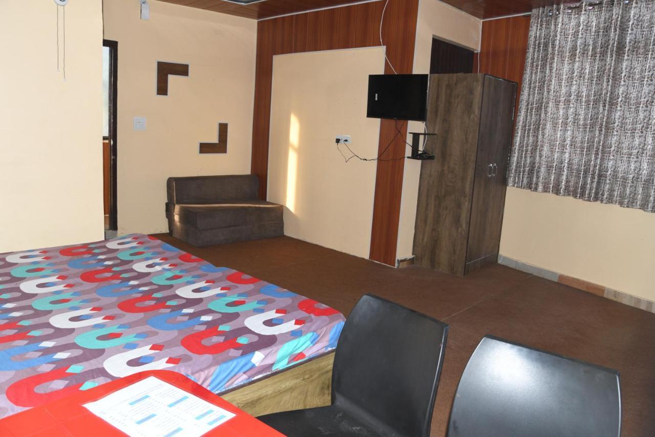 ADB Rooms Hotel Mountain View&Rooftop Restaurant Pithorāgarh Buitenkant foto