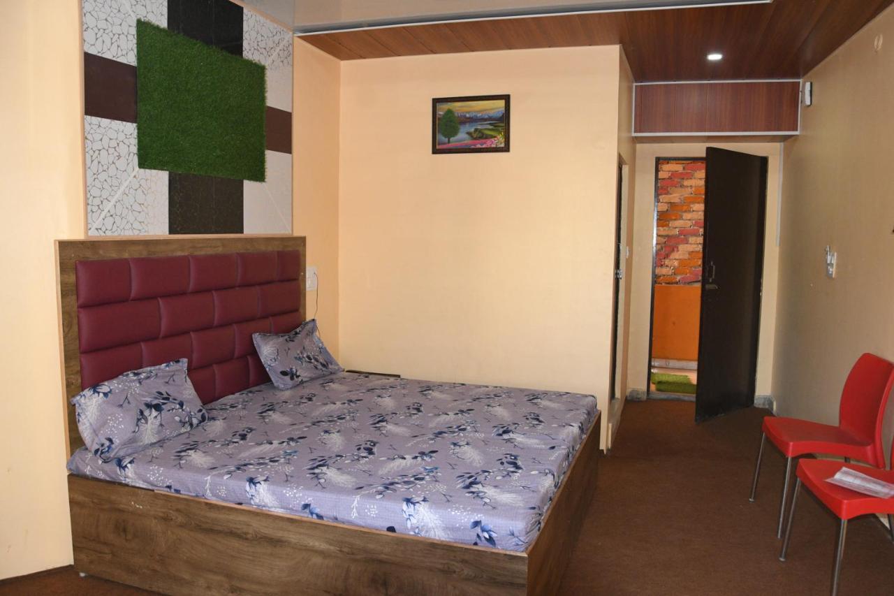 ADB Rooms Hotel Mountain View&Rooftop Restaurant Pithorāgarh Buitenkant foto