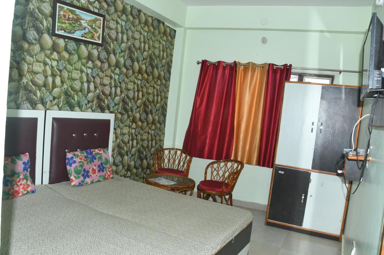 ADB Rooms Hotel Mountain View&Rooftop Restaurant Pithorāgarh Buitenkant foto